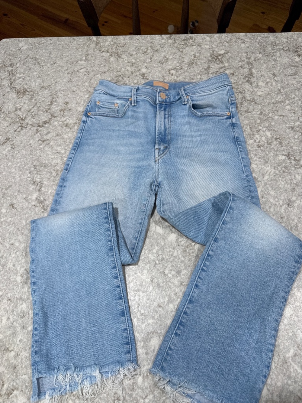 MOTHER Crop Step Fray Jeans